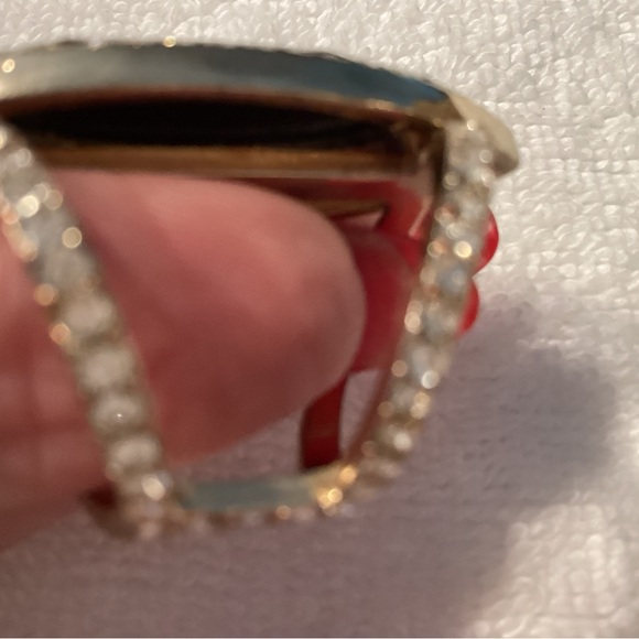 Ring - Picture 3 of 3